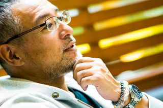 心屋仁之助氏(撮影/干川修、撮影協力/ストリングスホテル東京インターコンチネンタル)