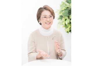 『フェアシンキング (自己肯定感が高まる最強の思考法)』(マキノ出版刊)の著者で、王丸典子さん