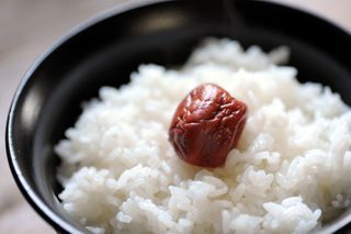 炭水化物は「冷まして」食べる 夏にぴったりな健康ヤセ食習慣(*画像はイメージです)