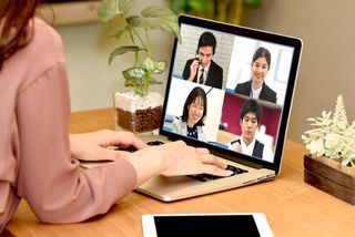 顔出しは基本? どんなカメラを使うべき? 覚えておきたい「Web会議」使いこなし術