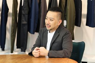 『なぜ、倒産寸前の水道屋がタピオカブームを仕掛け、アパレルでも売れたのか?』(フォレスト出版刊)の著者、関谷有三さん