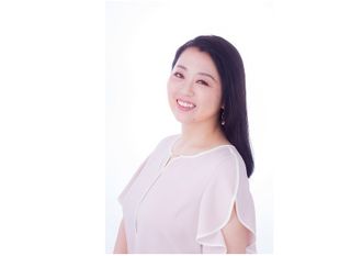 『直感があなたを一番早く幸せにする』(三笠書房刊)著者の羽山璃香さん