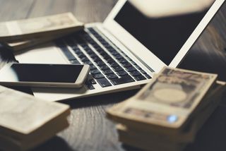 ライター、動画編集…副業でも注目「Web系フリーランス」の仕事 気になる報酬の相場は?(*画像はイメージです)