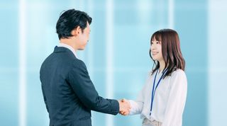 相手との距離が縮まる!人間関係作りに必須の「言葉のひと工夫」(*画像はイメージです)